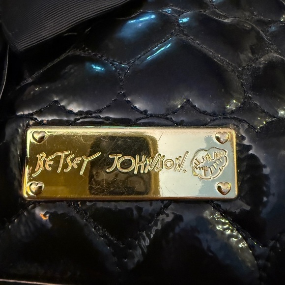 VTG Betsey Johnson Y2K Black Quilted Handbag🖤 Bow Leather Tassel - Picture 3 of 8